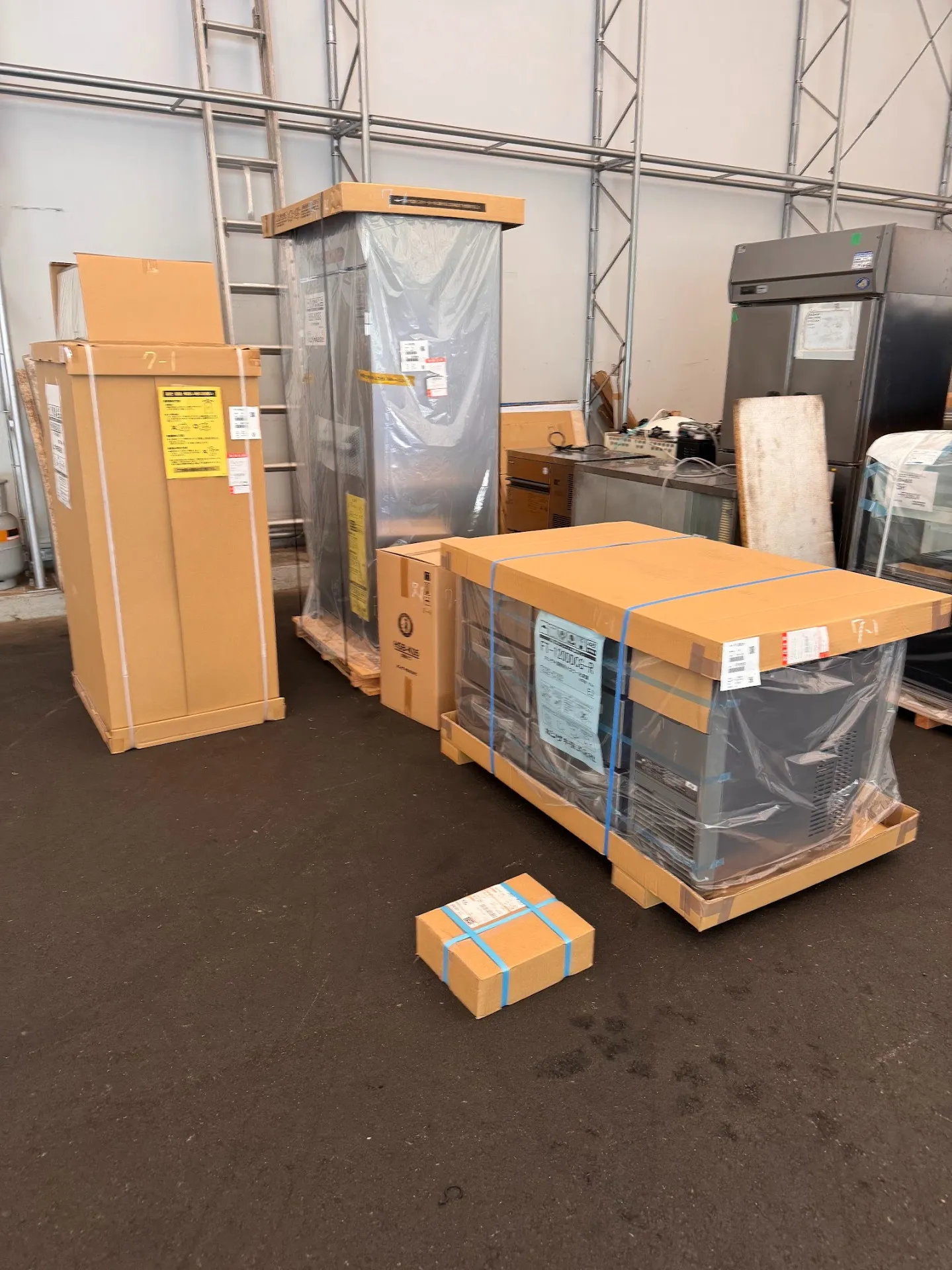 埼玉県厨房機器積込